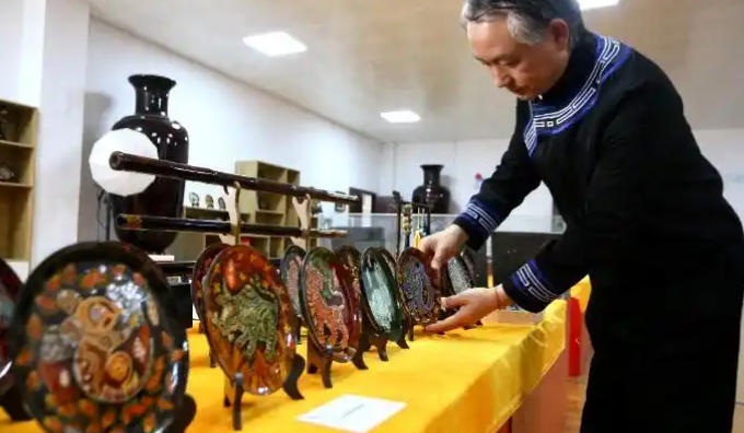 1762332386282551.jpg 非遺漆器髹飾2.jpg